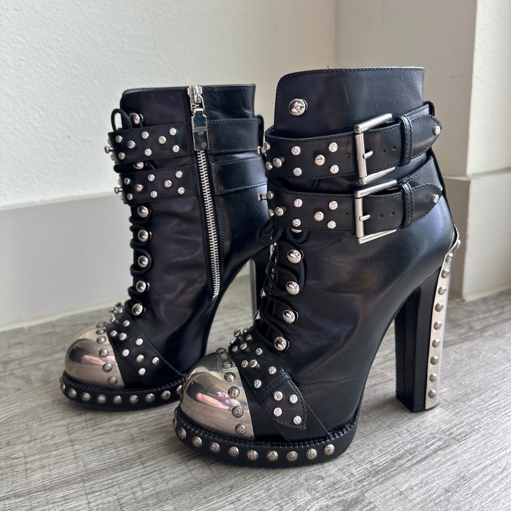 Alexander McQueen Women's Black Hobnail Boots Size 6.5